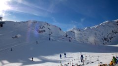 Skiing_2 - free HD stock video
